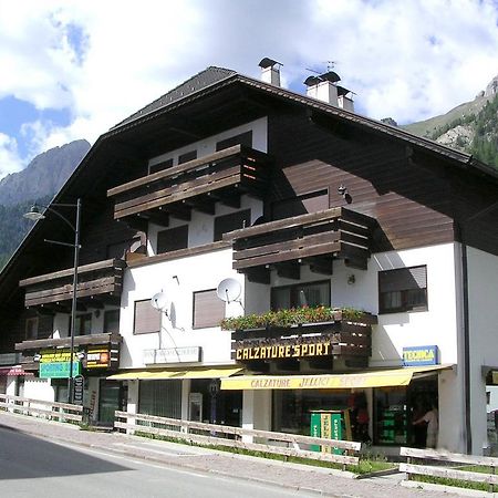 La Casa Duron Appartement Campitello di Fassa Buitenkant foto